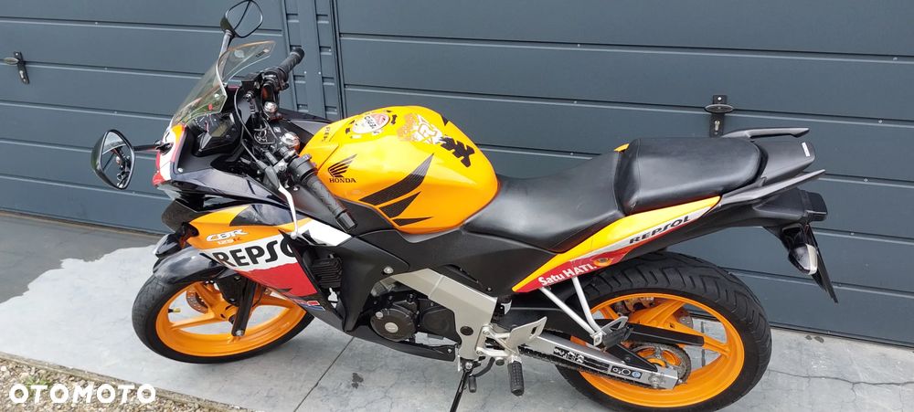 Honda CBR - 7