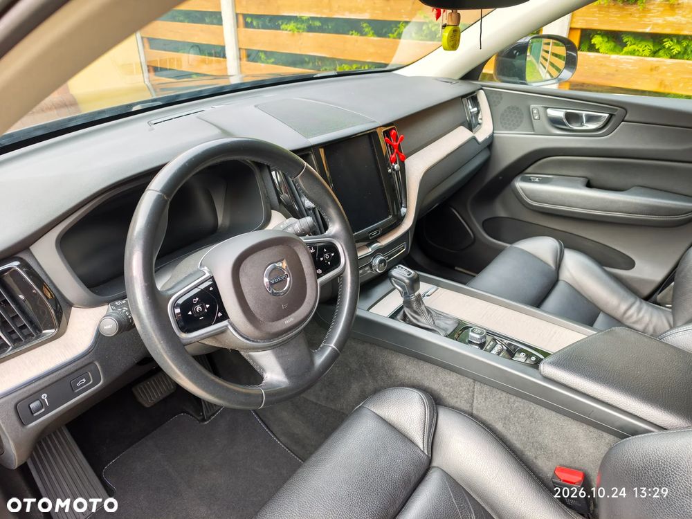 Volvo XC 60 D4 AWD Inscription - 8