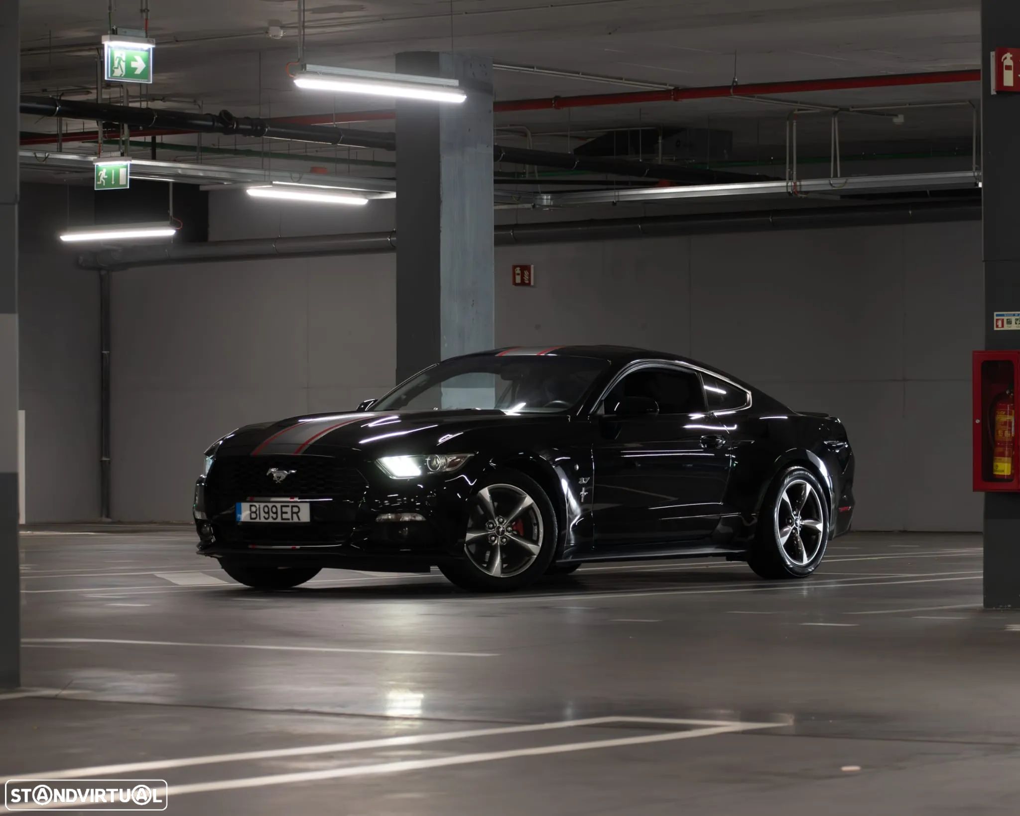 Ford Mustang - 1