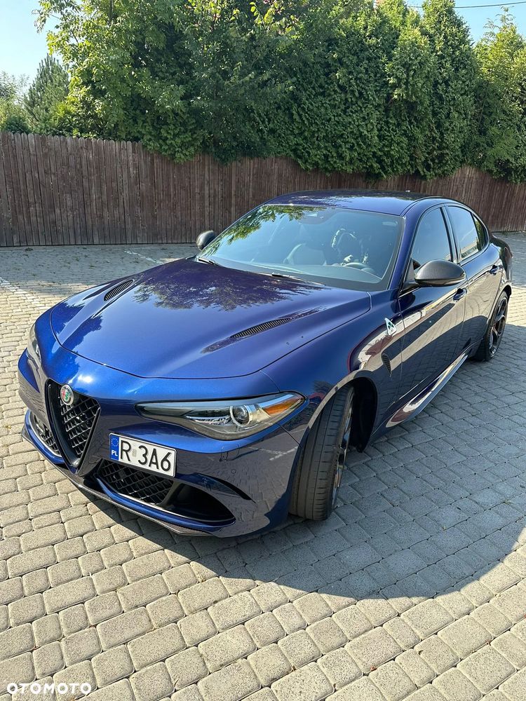 Alfa Romeo Giulia 2.9 V6 Bi-Turbo AT8 Quadrifoglio - 2