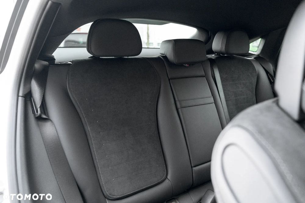 Mercedes-Benz GLC 220 d mHEV 4-Matic AMG Line - 12