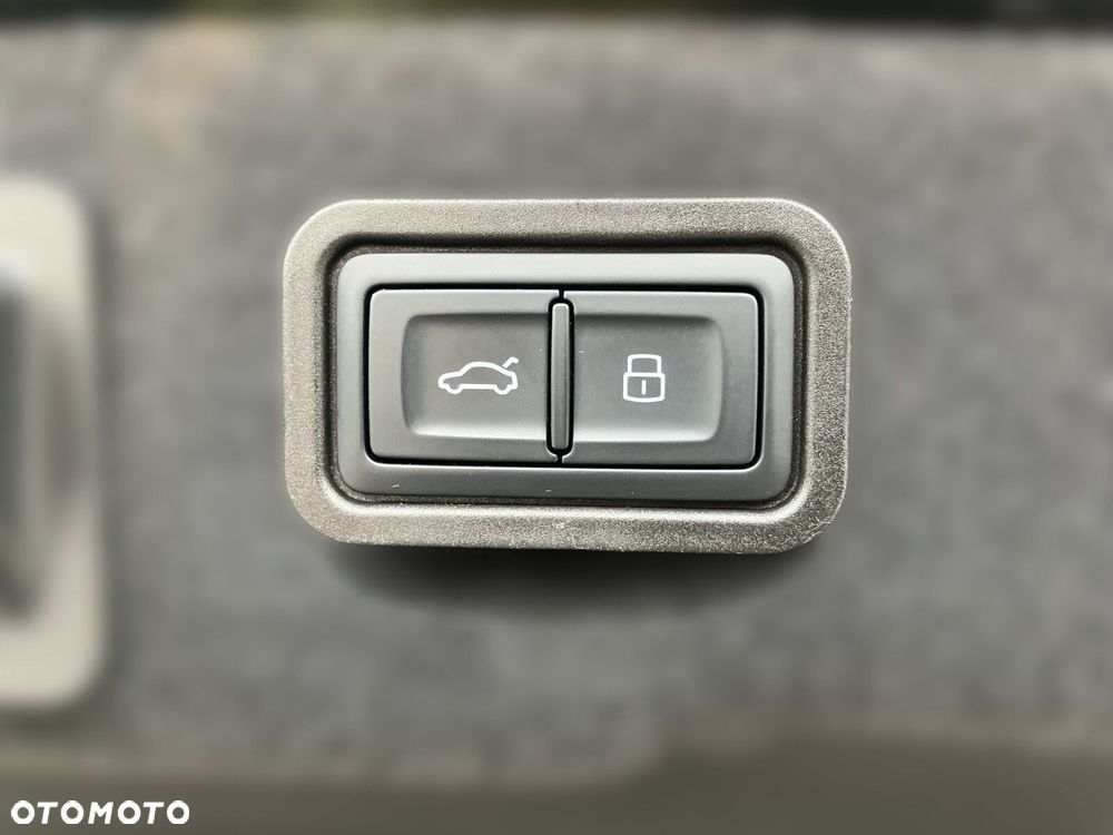 Audi A8 - 16