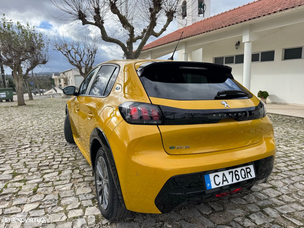 Peugeot e-208 50 kWh Allure - 4