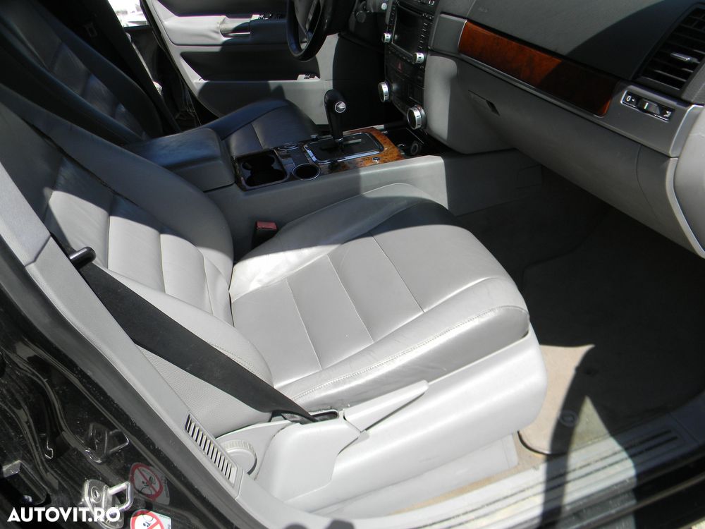 Dezmembrari  VW TOUAREG (7L)  2002  > 2010 2.5 R5 TDI Motorina - 12