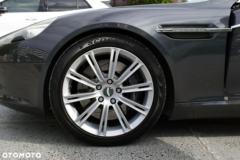 Aston Martin Rapide Luxe Touchtronic II - 23