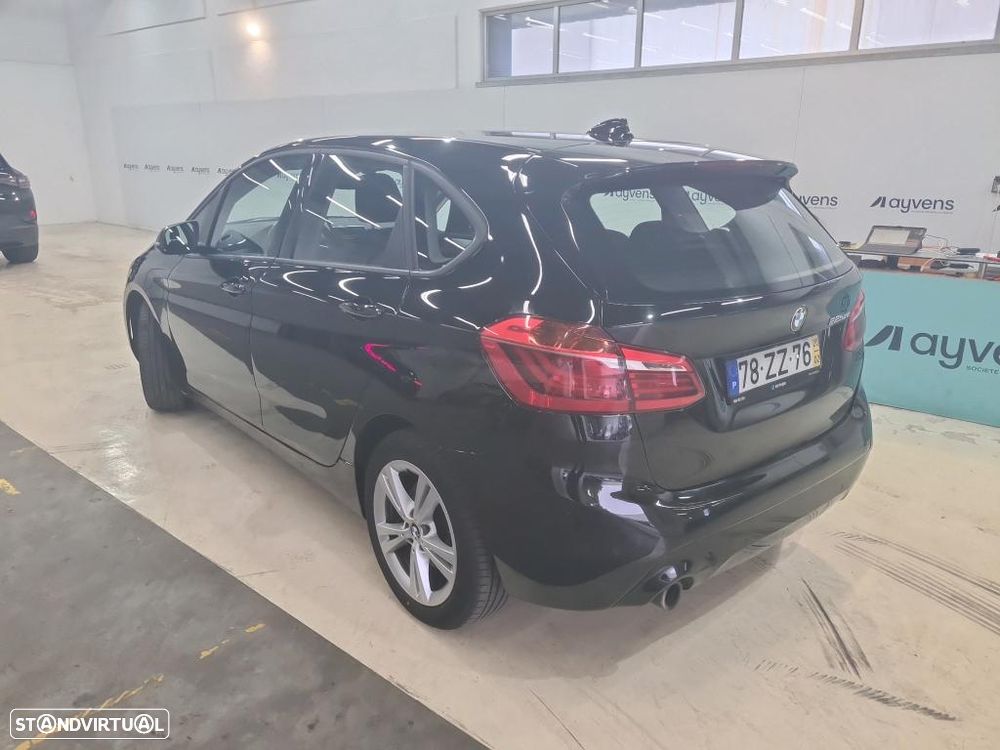 BMW 225xe Active Tourer - 2