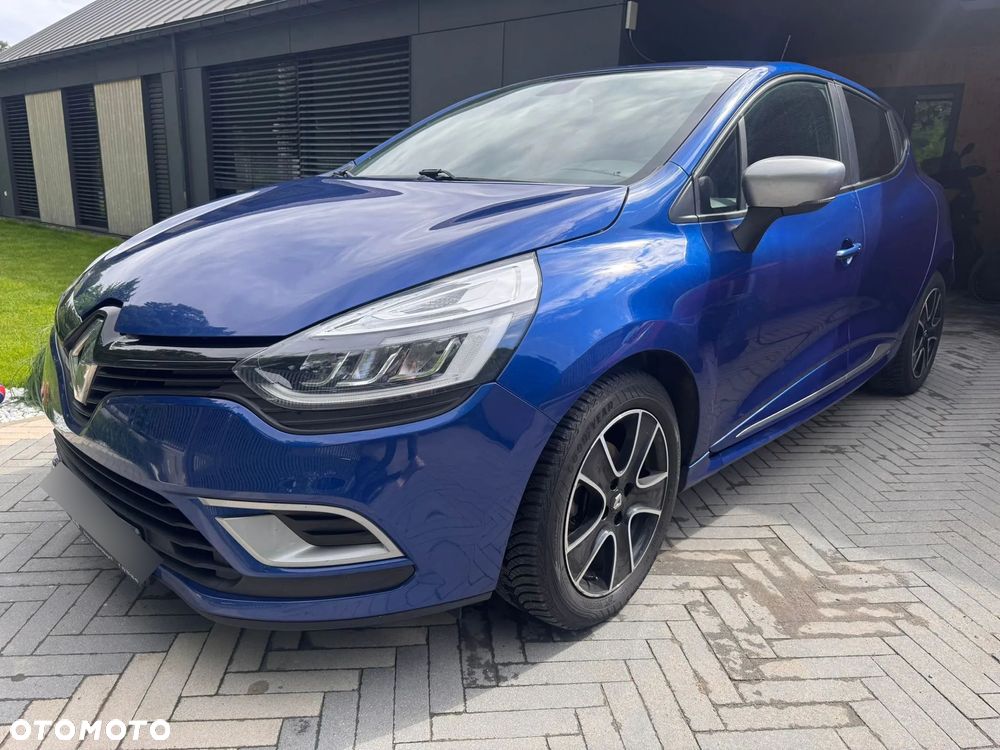 Renault Clio - 1
