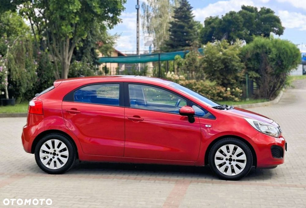 Kia Rio - 8