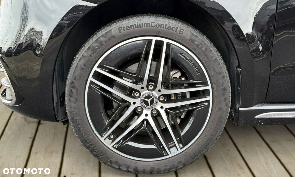 Mercedes-Benz Klasa V - 5