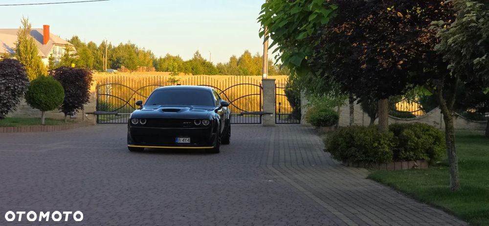 Dodge Challenger - 21