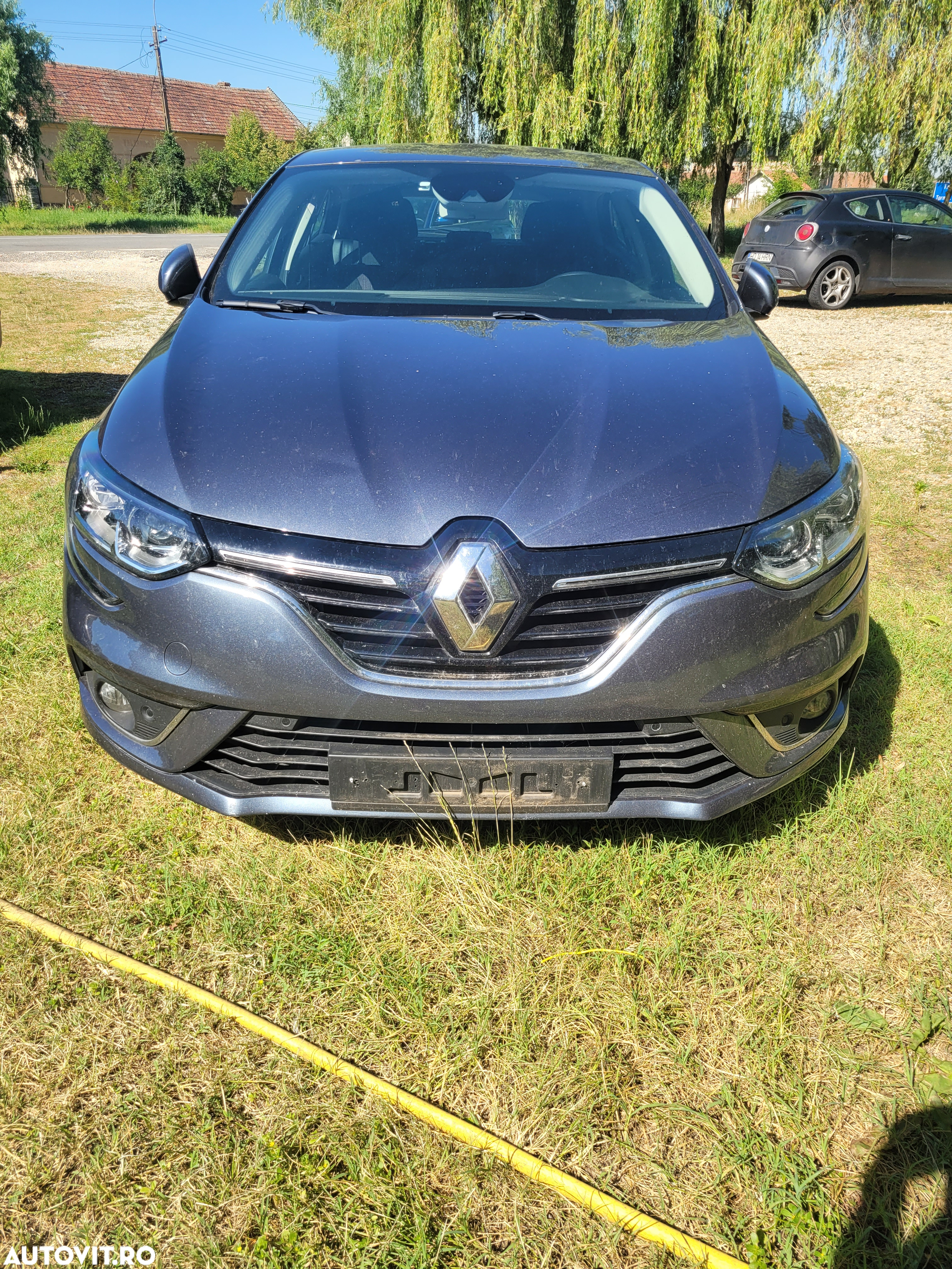dezmembrez renault megan 4 2019 - 2