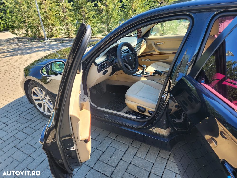 BMW Seria 3 318d - 10