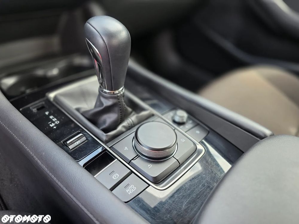 Mazda 3 2.0 mHEV Hikari - 26