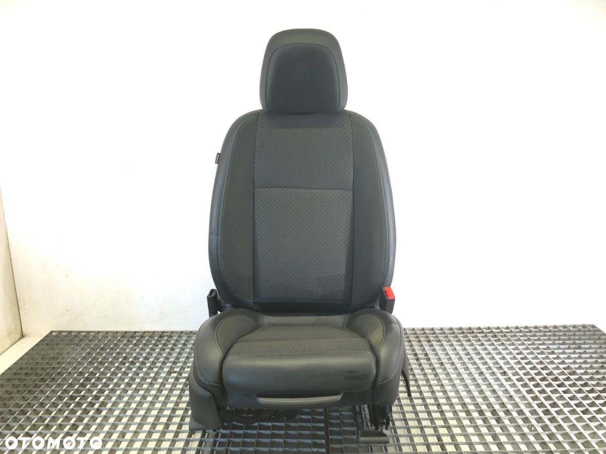 FOTEL PRAWY PRZÓD - 434.00 PLN - OPEL MOKKA / MOKKA X (J13) 2012 - 2022 1.4 (_76) 103 kW [140 KM] - 1