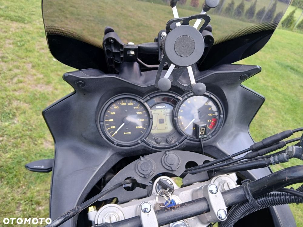 Suzuki V-STROM - 9