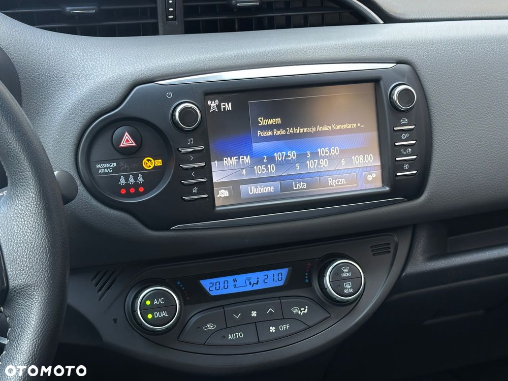 Toyota Yaris 1.5 Premium - 10