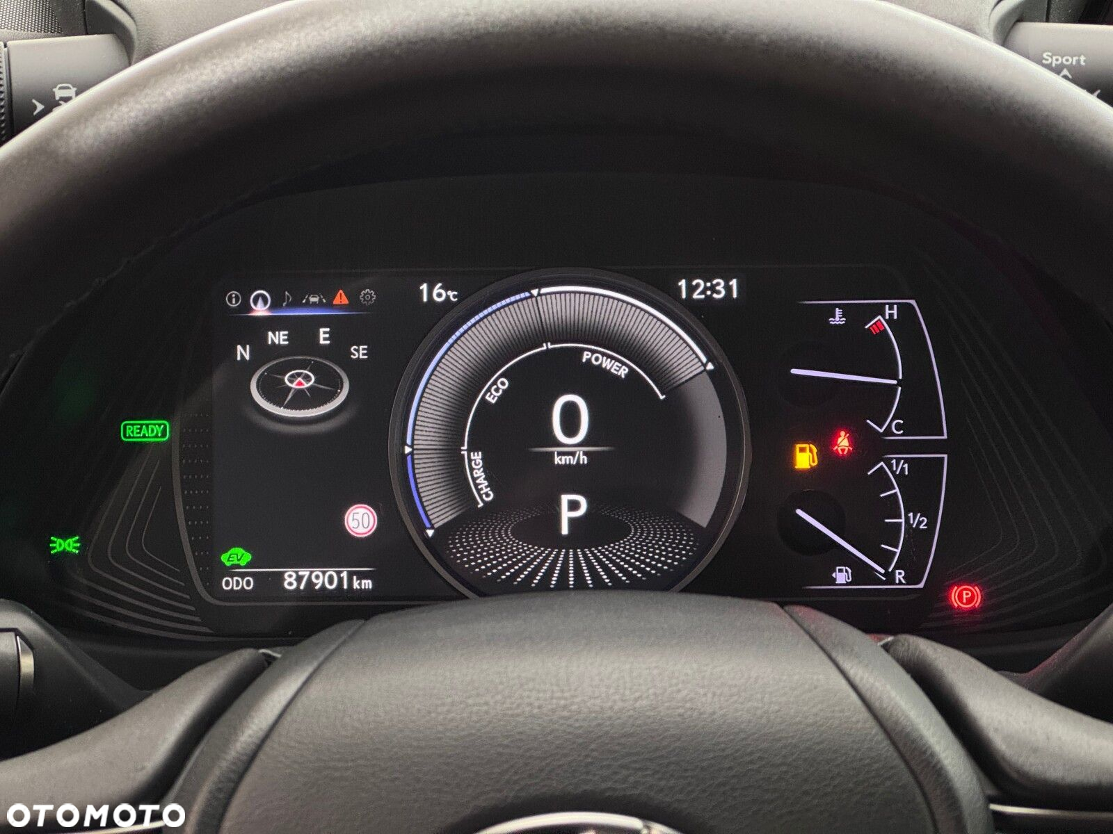Lexus UX - 16