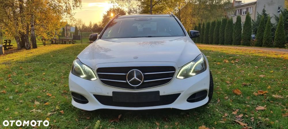 Mercedes-Benz Klasa E 250 T BlueTEC 4Matic 7G-TRONIC Edition - 1