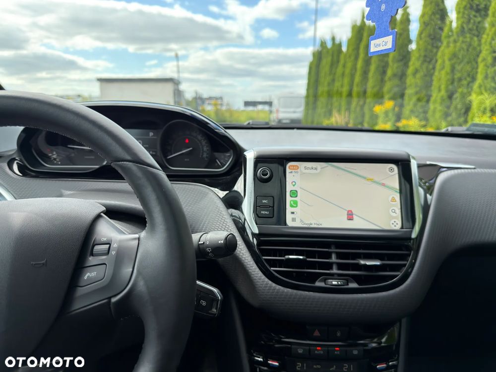 Peugeot 208 1.2 PureTech Allure S&S EAT6 - 20