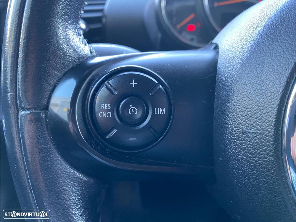 MINI Clubman One D - 39