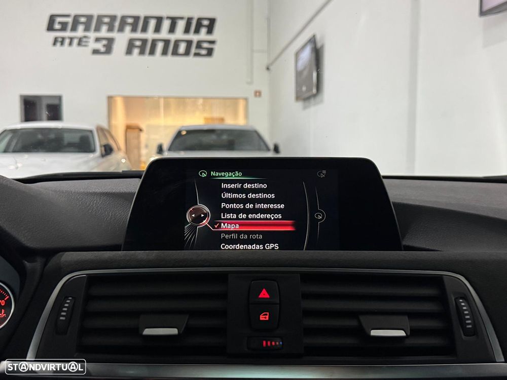 BMW 330 e iPerformance Pack M - 26