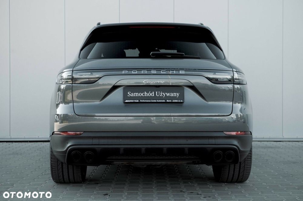 Porsche Cayenne - 6
