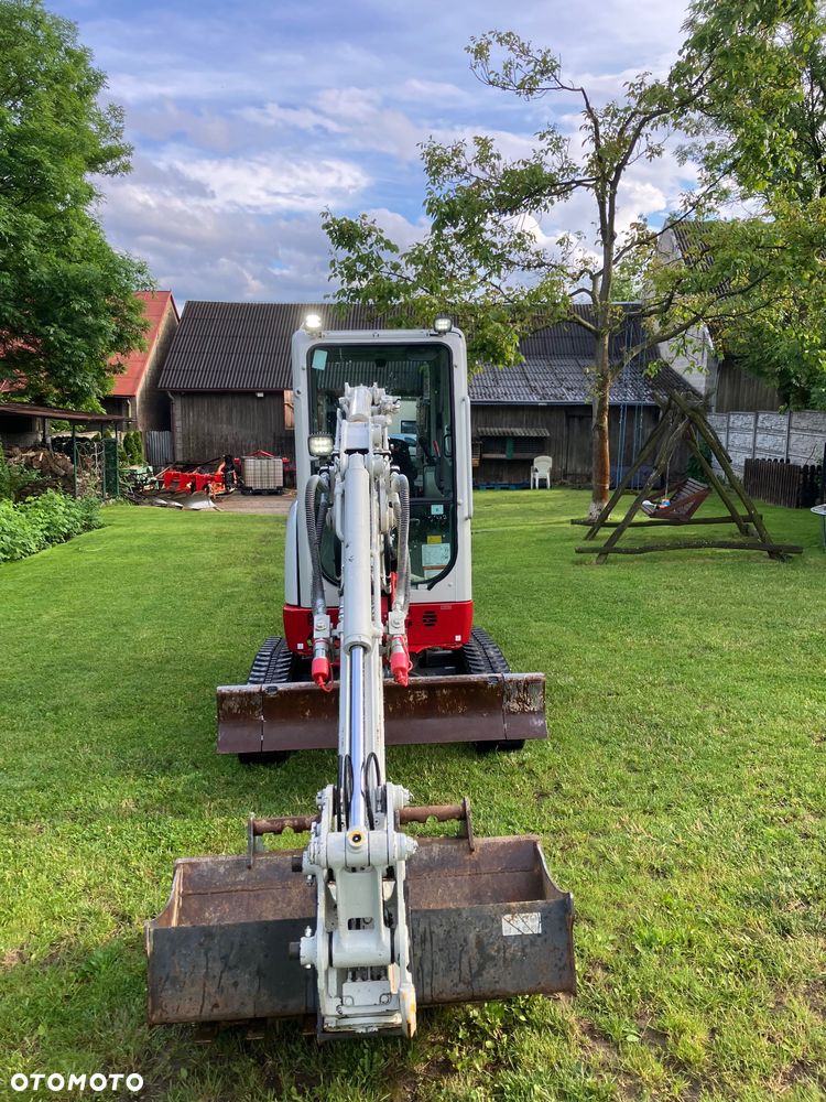 Takeuchi TB225 - 6