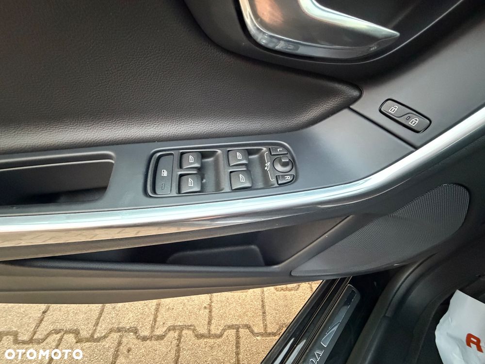 Volvo V60 D3 Geartronic Summum - 22
