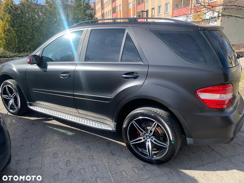 Mercedes-Benz ML - 4