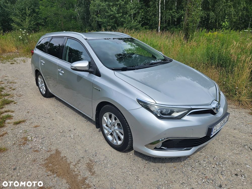 Toyota Auris Hybrid 135 Premium - 6