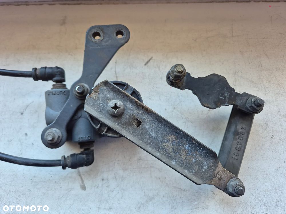 ZAWÓR REGULACJI POZIOMOWANIA POZIOMKA PODUSZEK KABINY PRZÓD DAF XF 106 E6