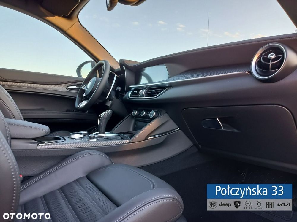 Alfa Romeo Stelvio - 20