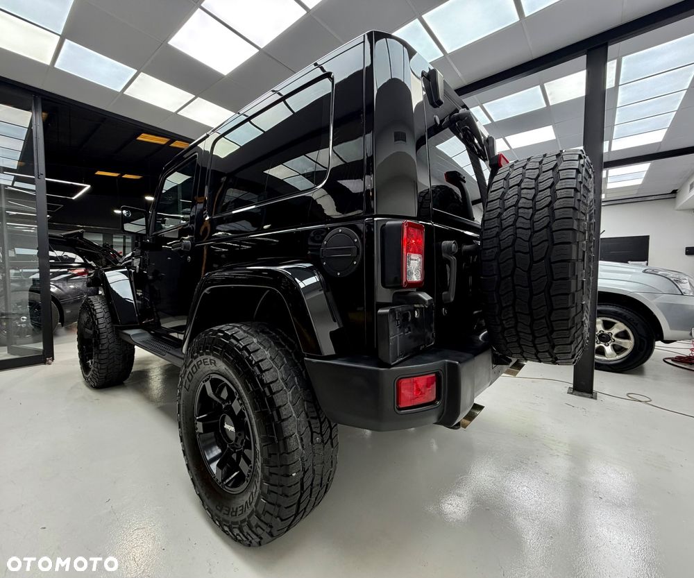 Jeep Wrangler - 5