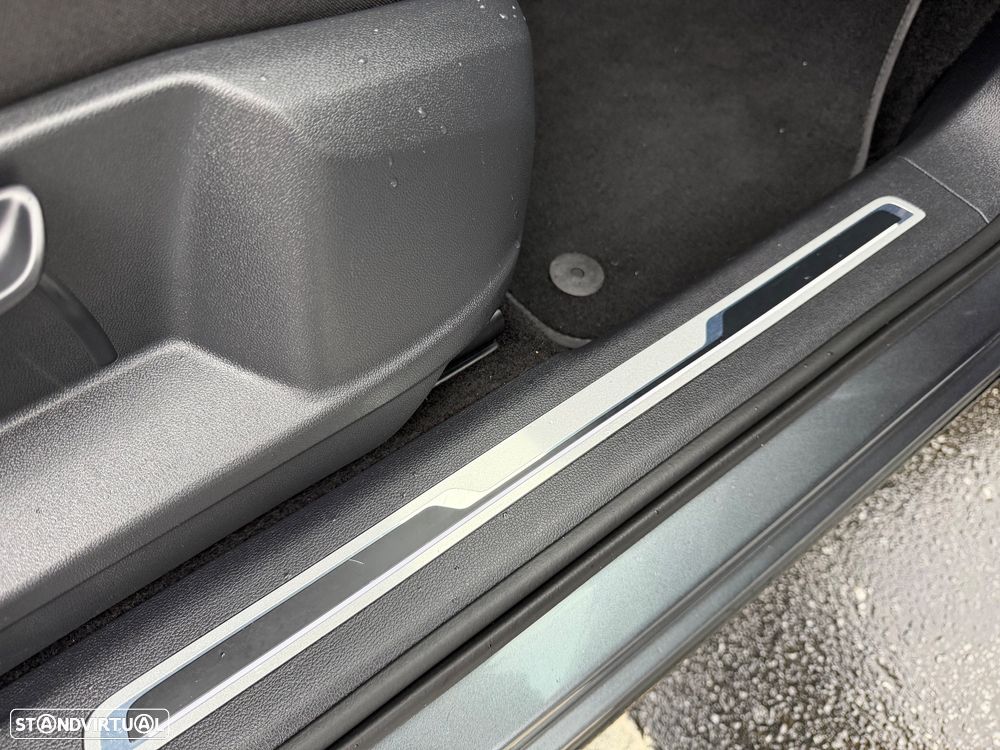 VW Tiguan Allspace 2.0 TDI Highline DSG - 41