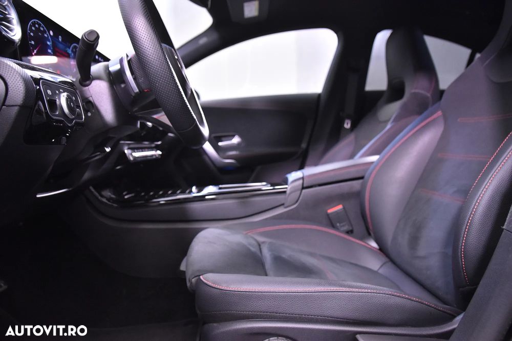 Mercedes-Benz CLA 200 7G-DCT AMG Line - 25