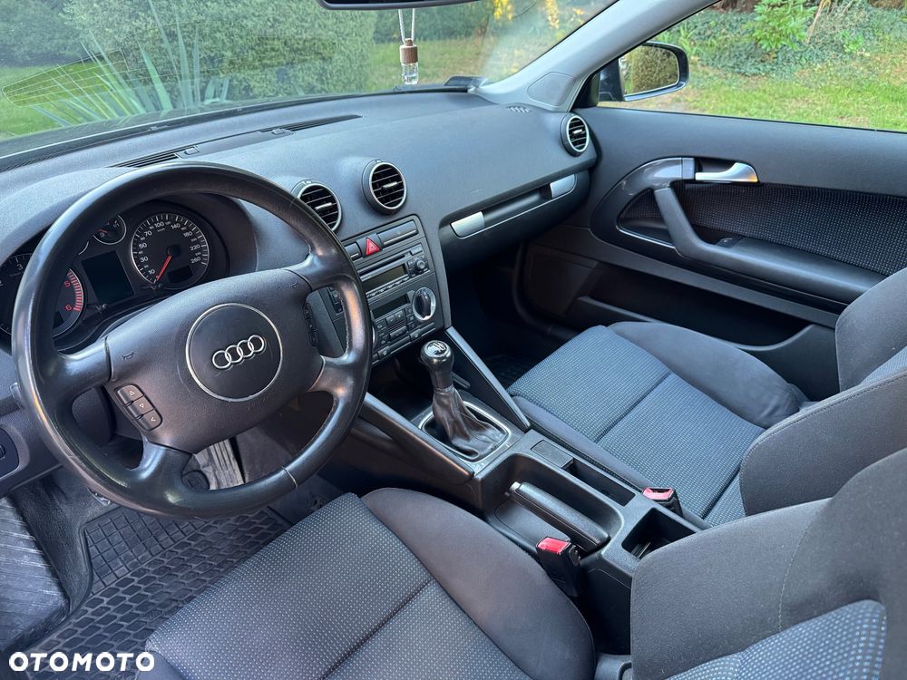 Audi A3 2.0 TDI Attraction - 10