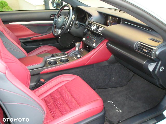 Lexus RC 300h F Sport - 17