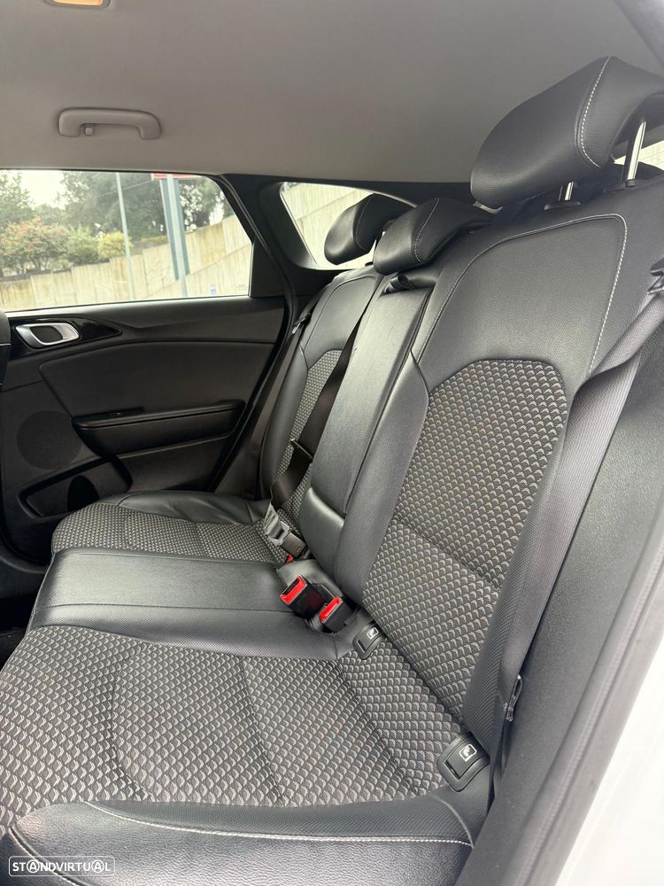 Kia Ceed SW 1.0 T-GDI Drive+SRF - 21