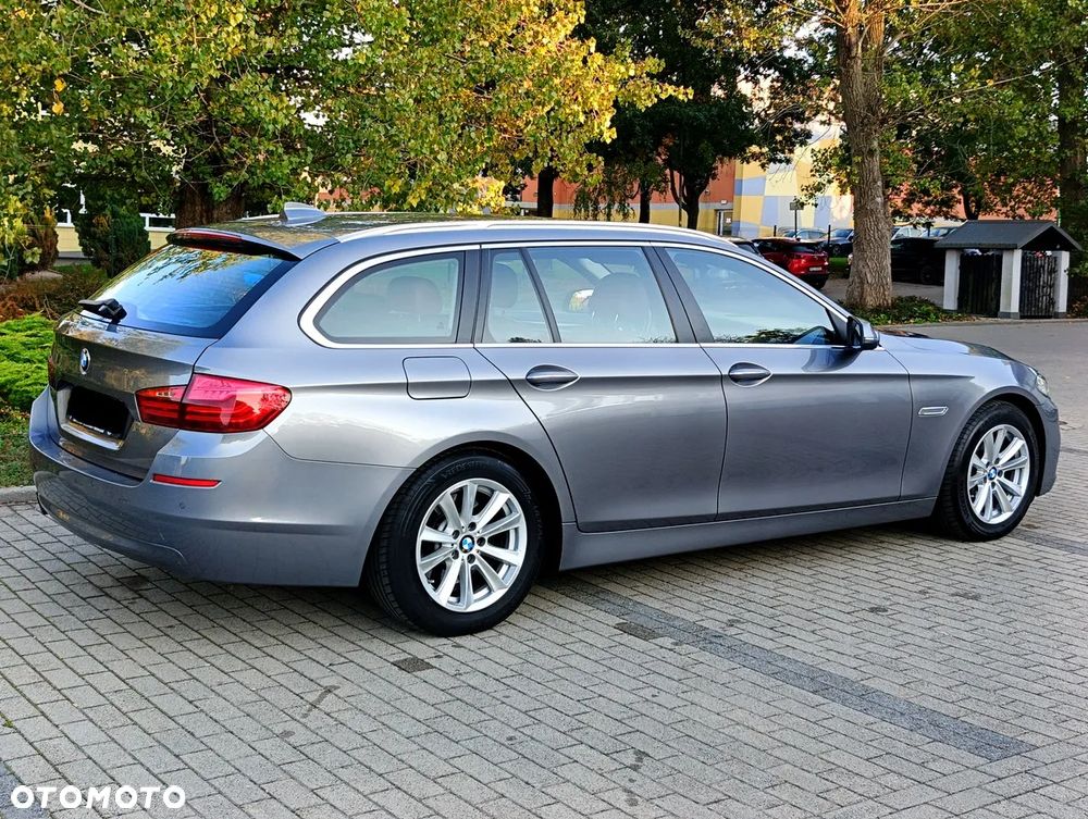 BMW Seria 5 525d Touring Sport-Aut Luxury Line - 30