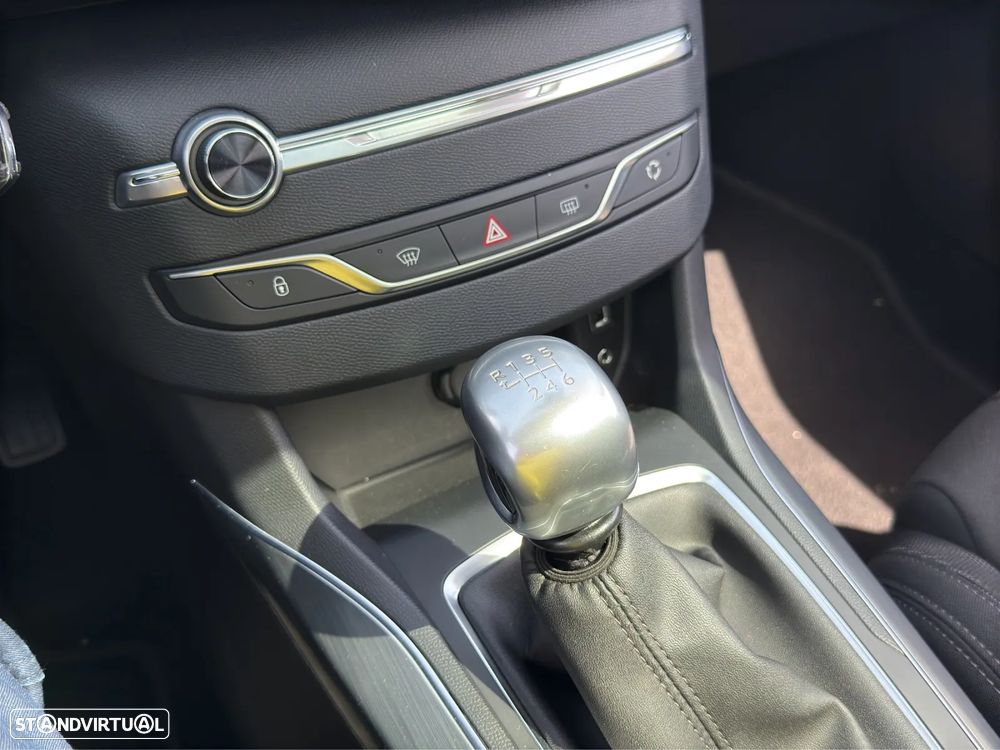 Peugeot 308 PureTech 130 Stop & Start Allure - 10