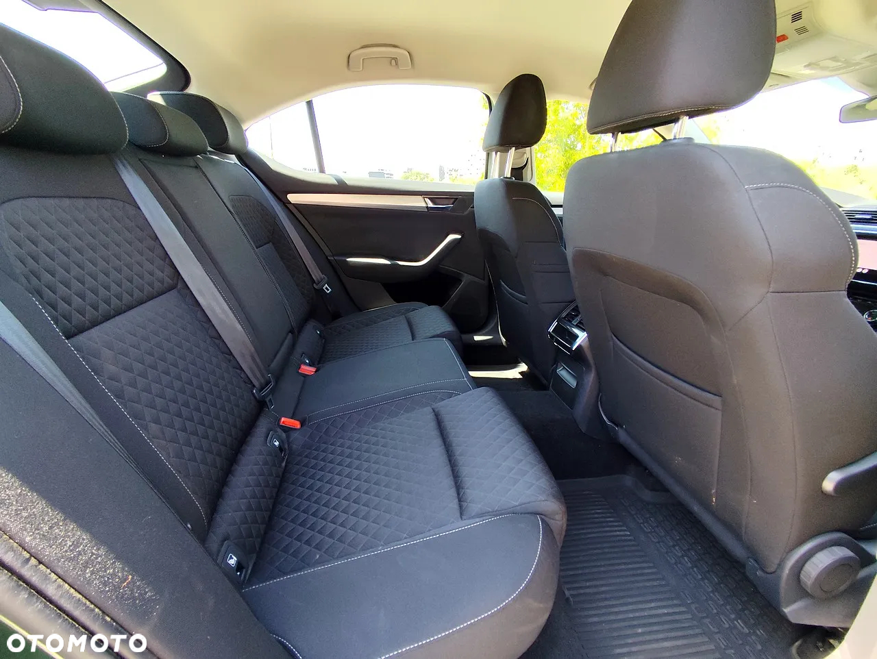 Skoda Superb 2.0 TDI SCR Style DSG - 9