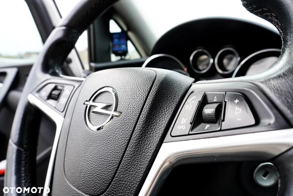 Opel Astra 1.7 CDTI - 10