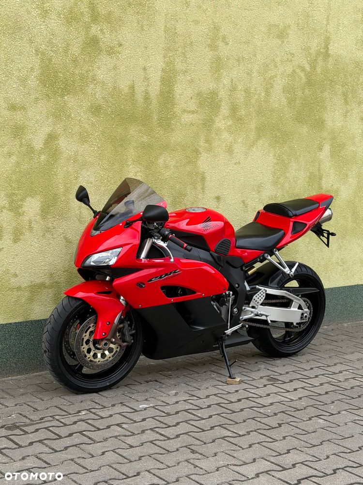 Honda CBR - 27