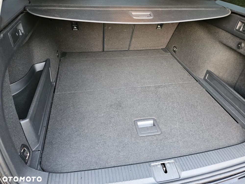 Volkswagen Passat 2.0 TDI Bi-Turbo BMT 4Mot Highline DSG - 23