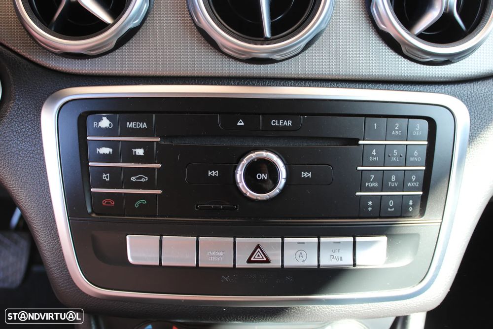 Mercedes-Benz GLA 220 d - 21