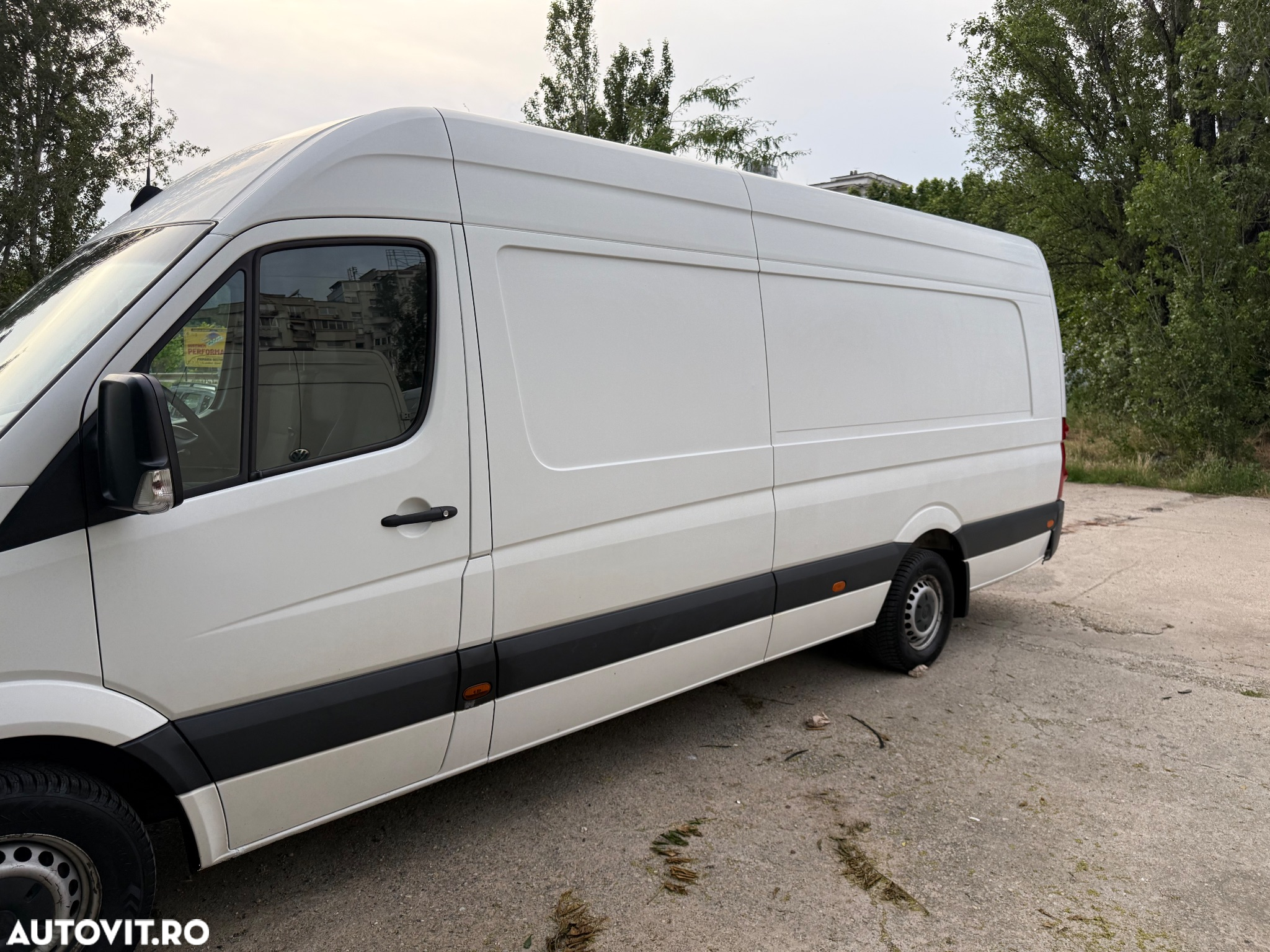 Volkswagen Crafter 2017 VW 2.0 140cai Unic Proprietar de Noua Km Reali Carte Service Istoric Complet Stare buna Fără rugina Duba Autoutilitara NU Sprinter - 9