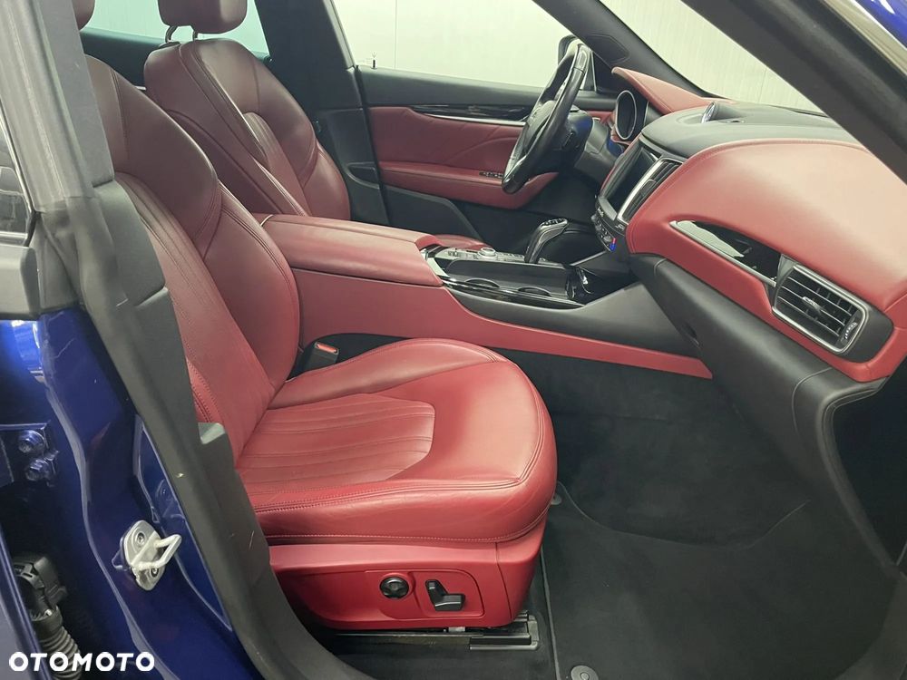 Maserati Levante S Q4 - 10