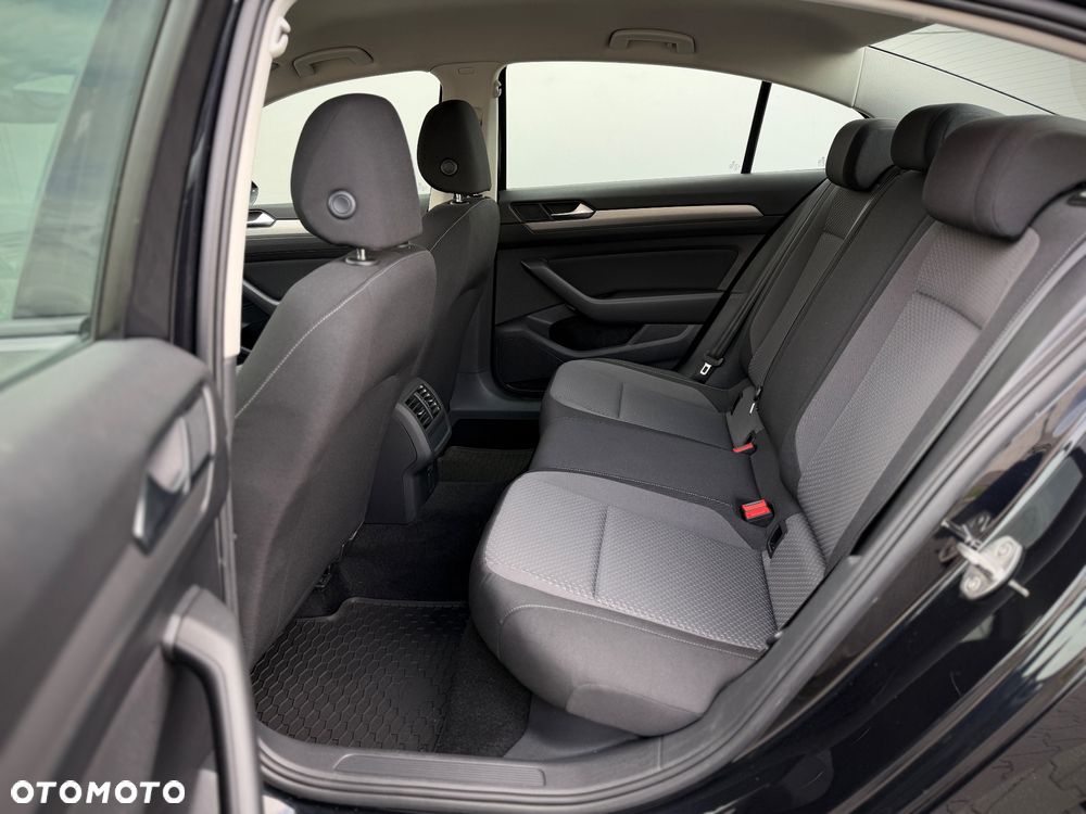 Volkswagen Passat 1.5 TSI EVO Business DSG - 16