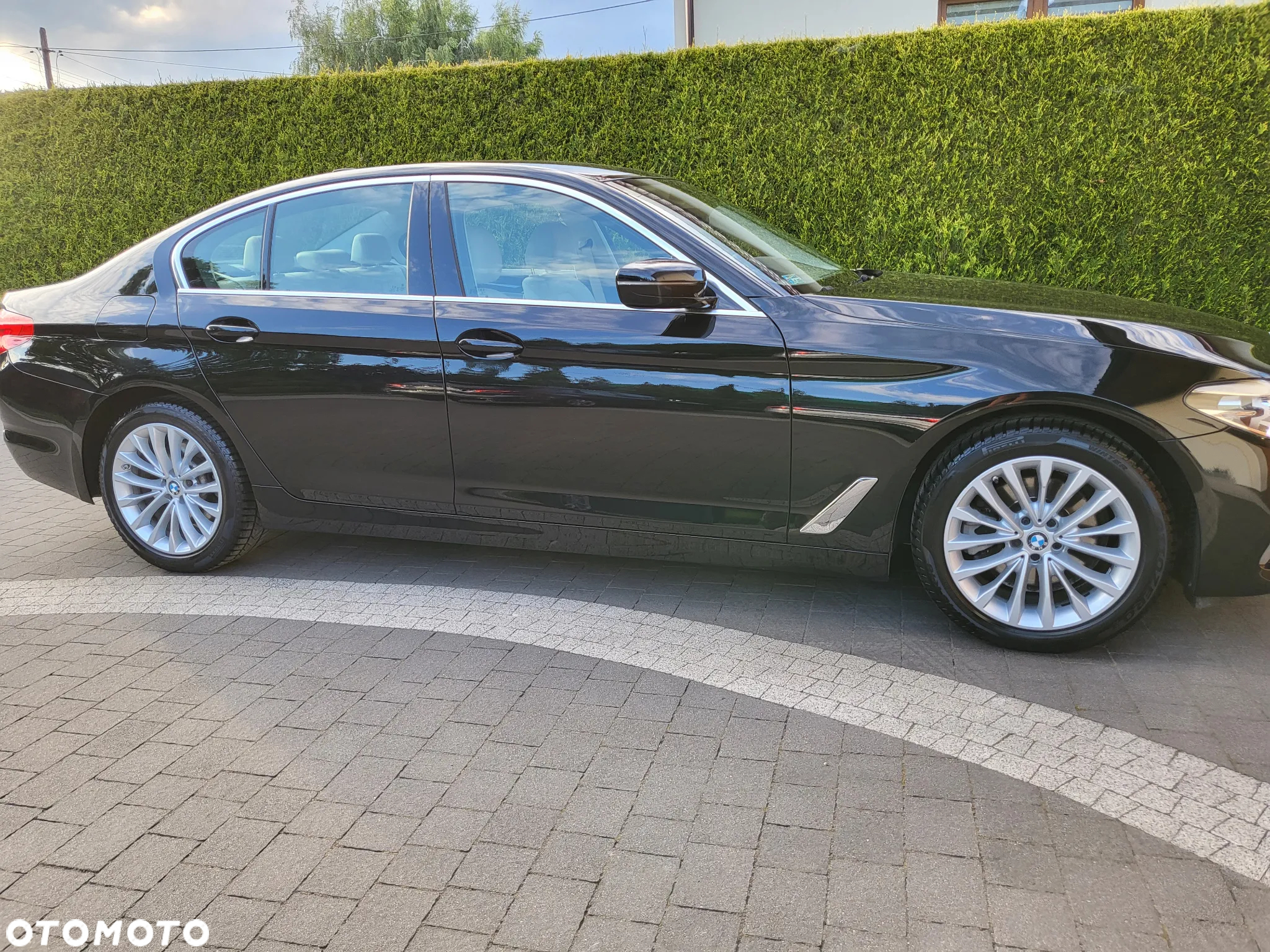 BMW Seria 5 520d xDrive Luxury Line - 4