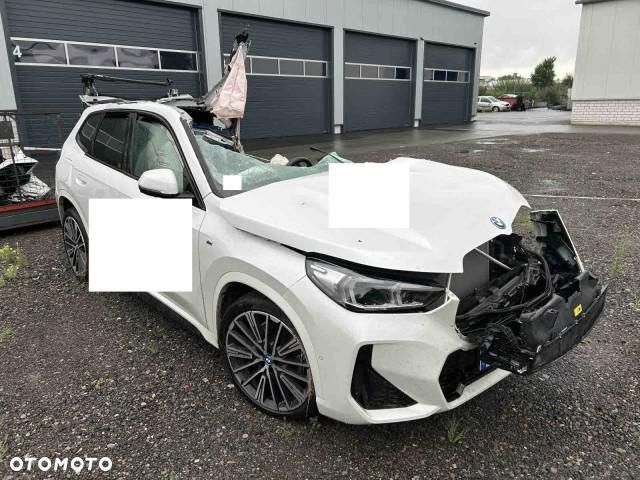 BMW iX1 xDrive30 66.5kWh M Sport Edition - 2